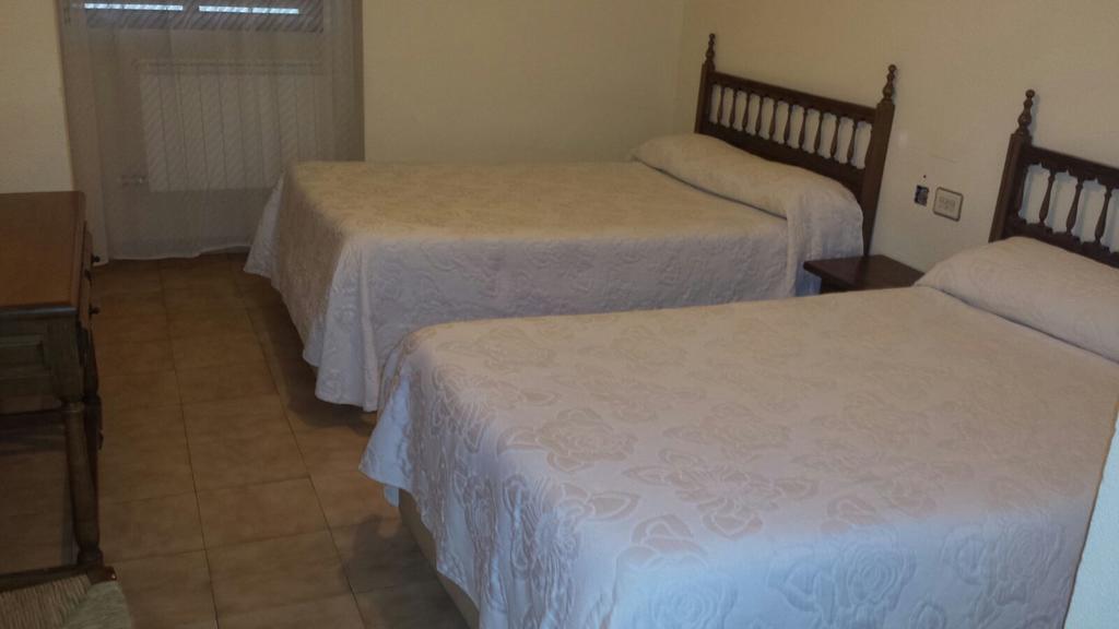 Hostal Botafumeiro Mota del Marqués Екстериор снимка