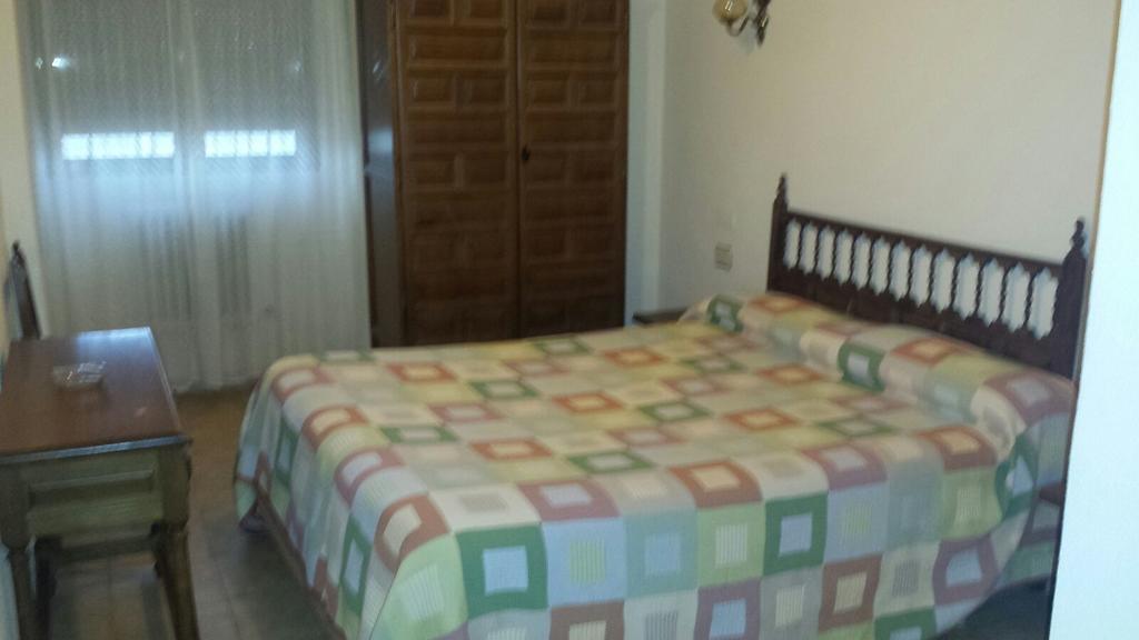 Hostal Botafumeiro Mota del Marqués Екстериор снимка