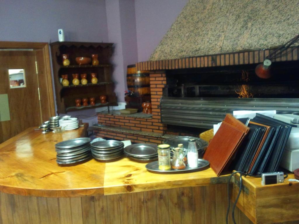 Hostal Botafumeiro Mota del Marqués Екстериор снимка