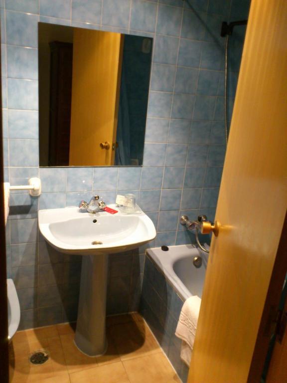 Hostal Botafumeiro Mota del Marqués Екстериор снимка